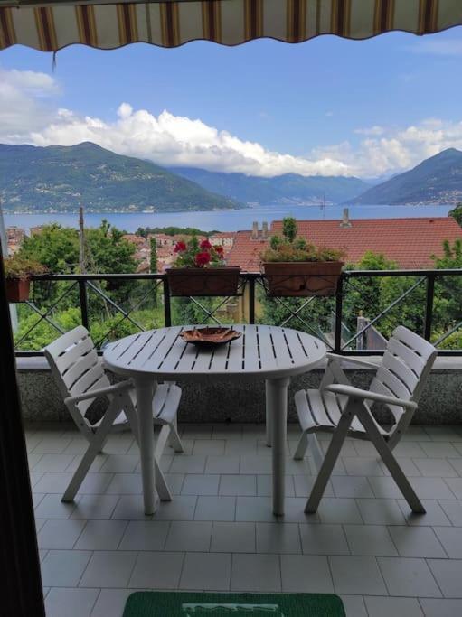 Appartamento Vista Lago Germignaga ภายนอก รูปภาพ
